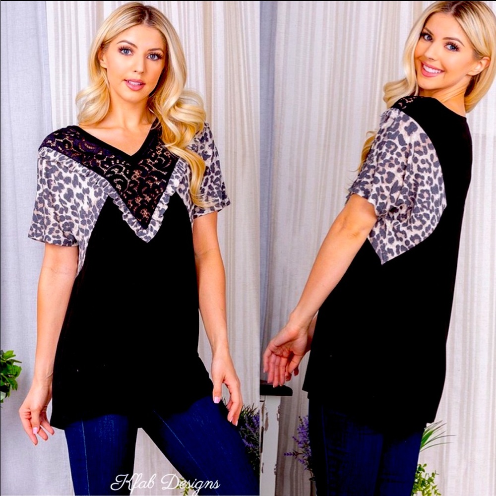 Lace🔥Animal print & solid black v-neck top